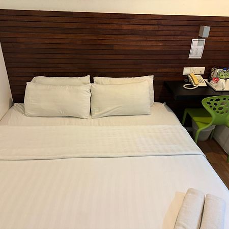 T+ Hotel Sungai Petani Esterno foto