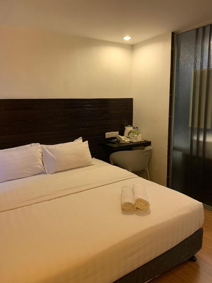 T+ Hotel Sungai Petani Esterno foto