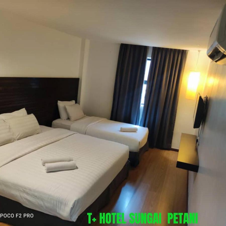 T+ Hotel Sungai Petani Esterno foto
