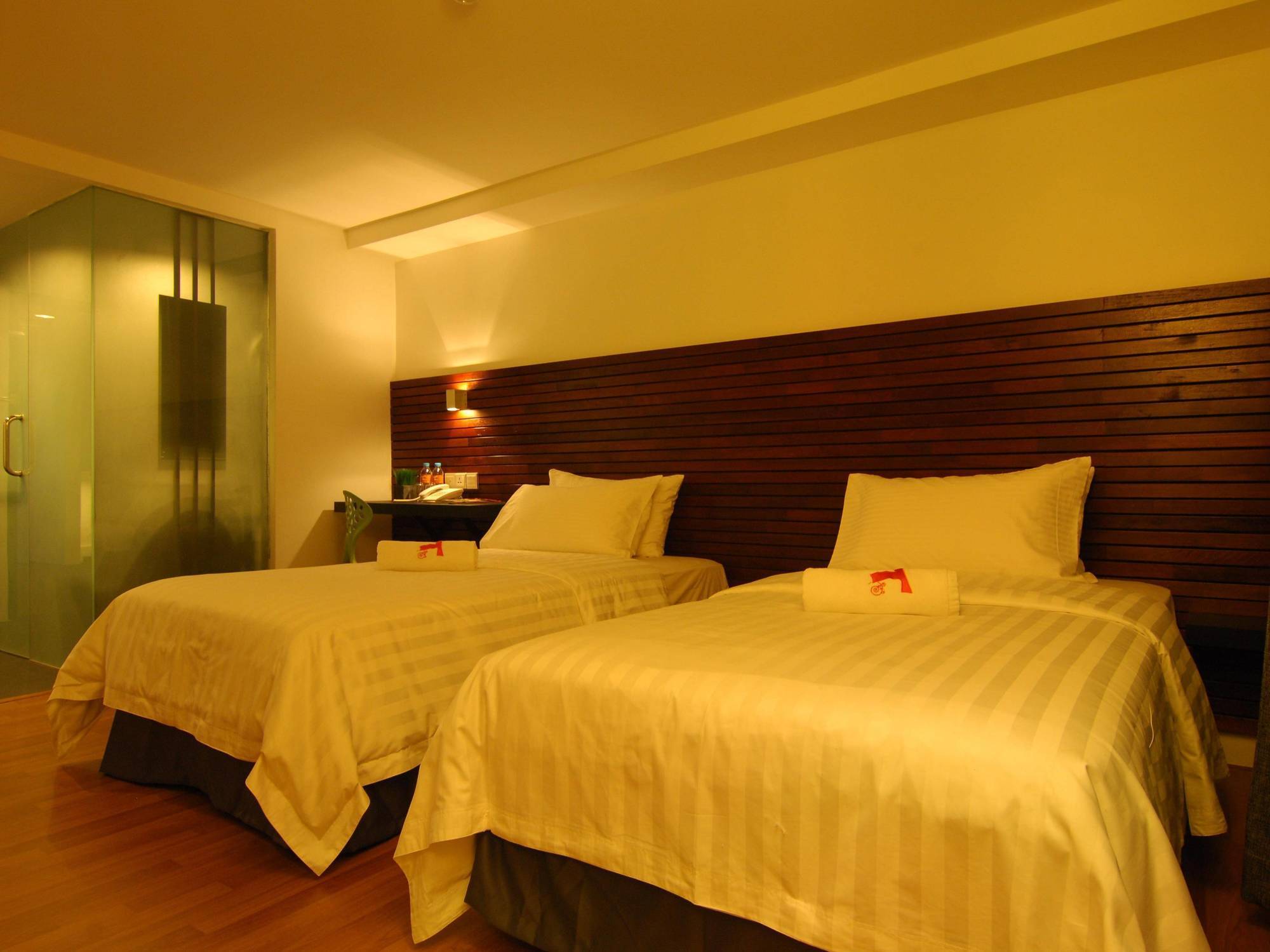 T+ Hotel Sungai Petani Esterno foto