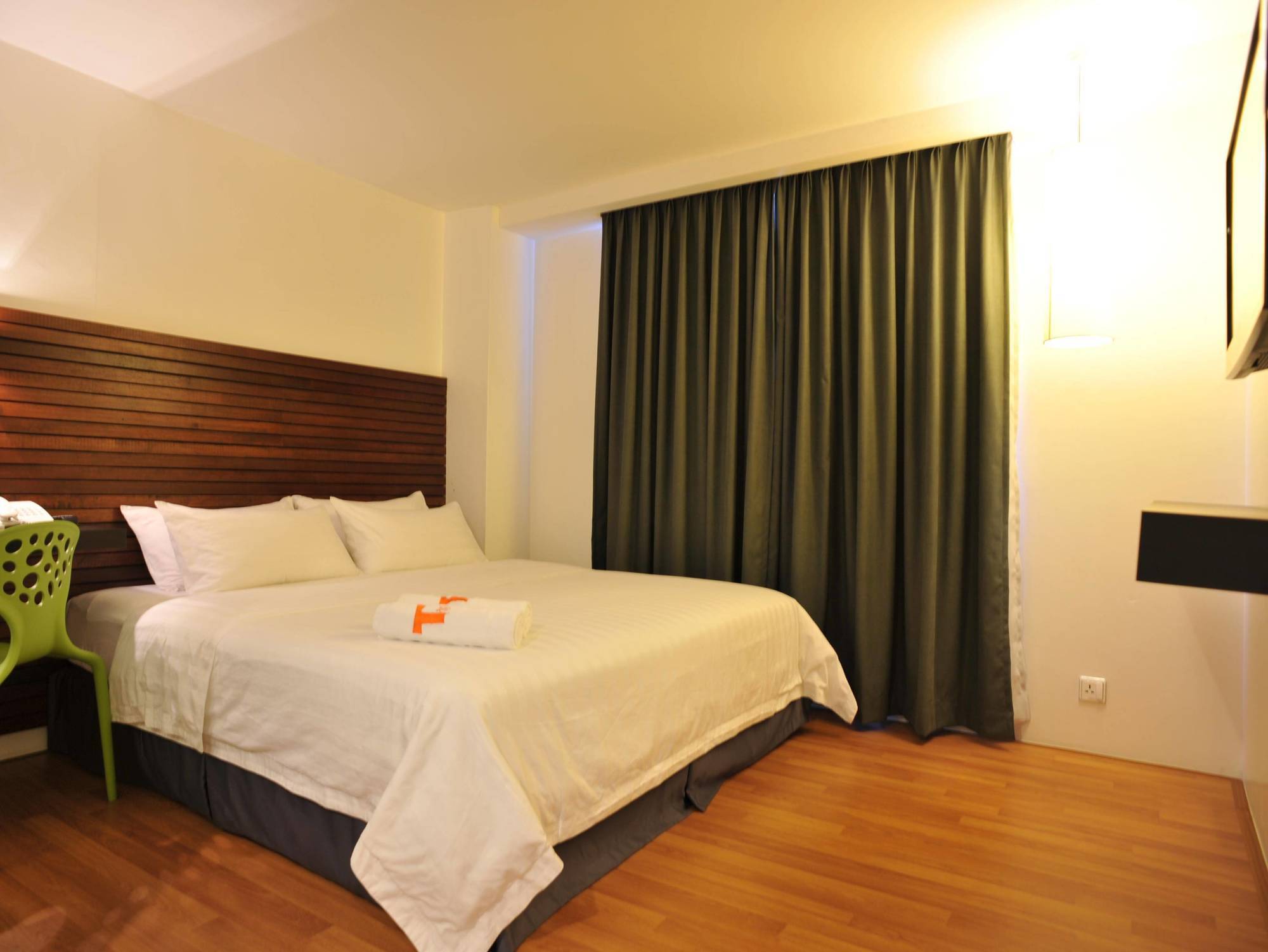 T+ Hotel Sungai Petani Esterno foto